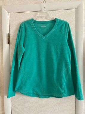 tek gear v-neck top